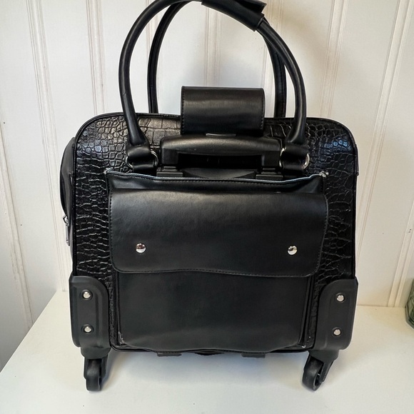Hang Black Croc-Embossed Carry-on Rolling Bag in Black - Picture 3 of 11